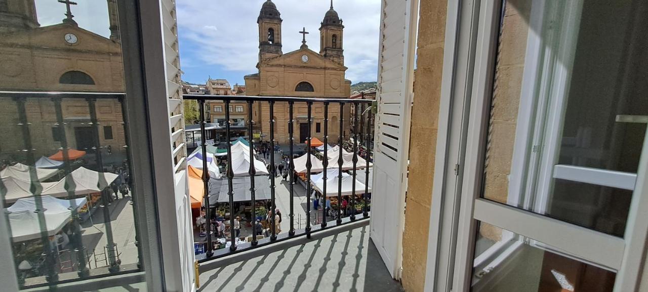 Erdizka, Centrico Apartamento Turistico Con La Mejor Vista Plaza De Los Fueros Estella Exteriör bild
